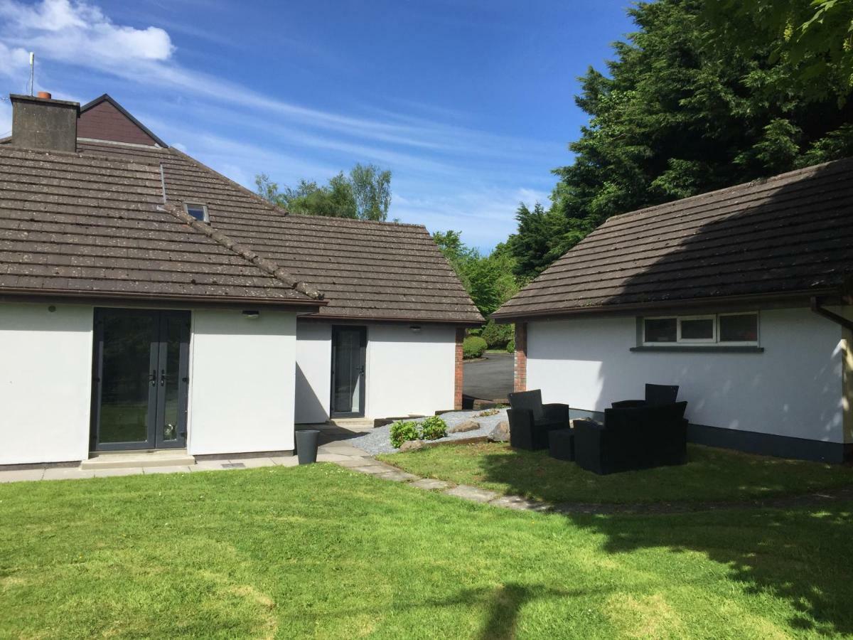 Tudor Lodge Guest Accommodation Bunratty Exterior photo