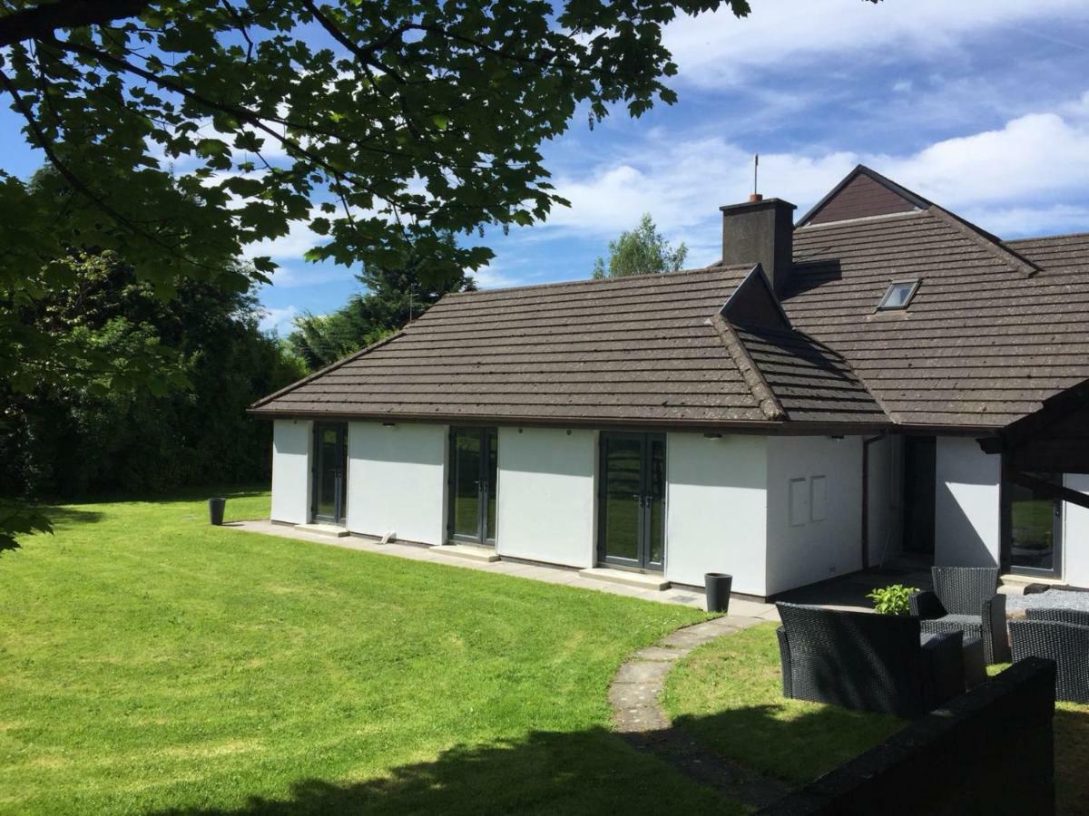 Tudor Lodge Guest Accommodation Bunratty Exterior photo